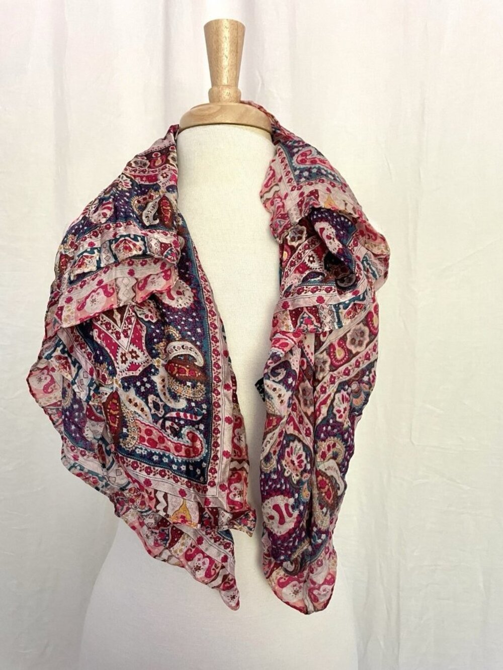 ETRO 100% Silk Paisley Floral Romantic Square Scarf Colorful Pink 39x39"